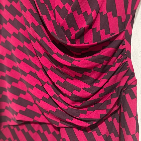 Pattern dress - Picture 7 of 12